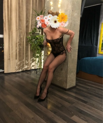 👠🔥
Я предлагаю тебе незабываемое время, полное страсти и наслаждения. Встречи со мной – это приятные эмоции и нежность. Я очарую тебя своей красотой и элегантностью, а также покажу тебе мою талантливую сторону в умении доставлять настоящее наслаждение. 💃💋
Я живу в Москве и готова встретиться с тобой в уютной атмосфере моей квартиры или приехать к тебе. У меня есть много интересных услуг, которые я могу предложить – от классического массажа до разнообразных эротических игр. Я гарантирую тебе полное удовлетворение и незабываемые моменты в моей компании. 💫💖
Мои отзывы говорят о моей профессиональности и старании удовлетворить каждого клиента. Ты можешь посмотреть фото на моем профиле и убедиться в моей красоте и сексапильности. Релаксация и приятное времяпрепровождение ждут наших встреч. 🔞💥
Не упусти возможность испытать настоящее блаженство и забыть обо всем в моих руках. Жду твоего звонка для незабываемого романтического свидания в Москве. 💕📞 7077, 24 года